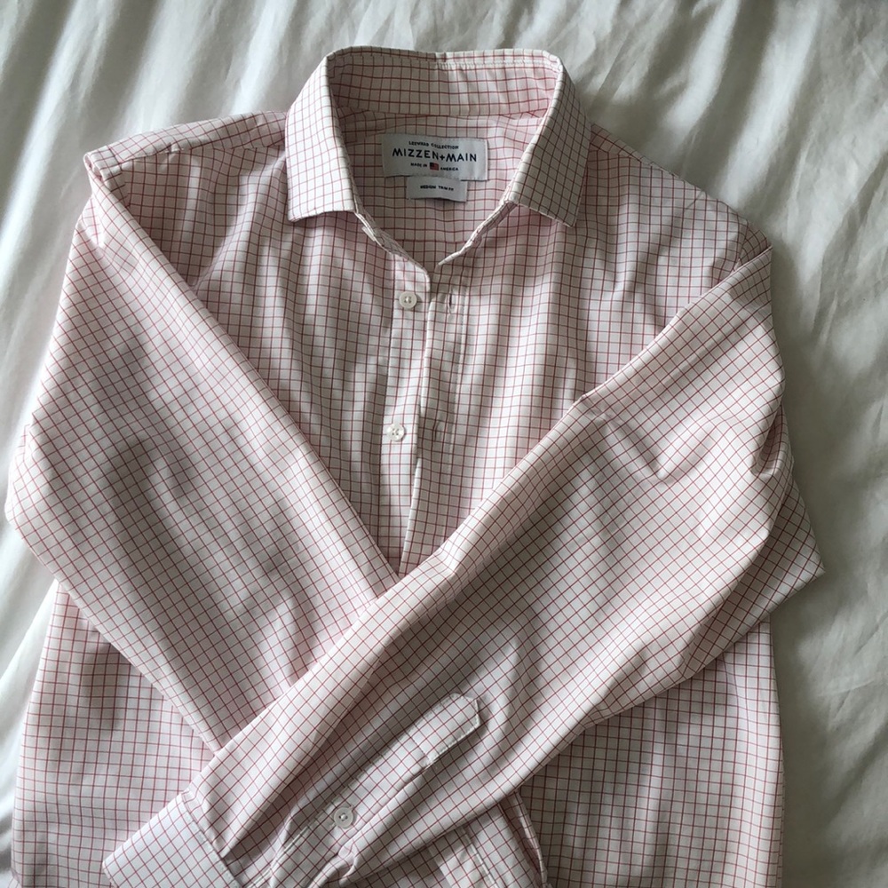 Men’s Button Down Shirt - size M